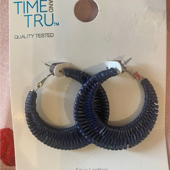 🛍️SALE…Time and Tru Earring Collection - multiple colors and styles - Picture 5 of 10